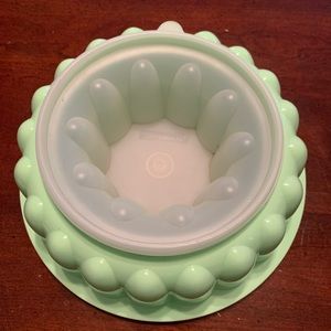 Vintage Tupperware Jell-O Mold